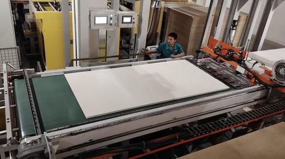 comprare 4'×8' Linea di stampa a ciclo corto per pannelli decorativi online manufacture